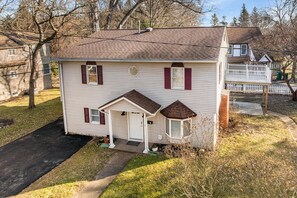 المنشأة من الخارج