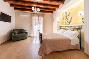 1 室のベッドルーム、WiFi、ベッドシーツ