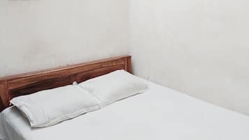 Economy-Doppelzimmer | Schreibtisch, kostenloses WLAN