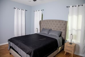 4 bedrooms, iron/ironing board, free WiFi, bed sheets
