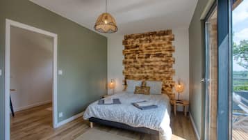 1 habitación, wifi y ropa de cama