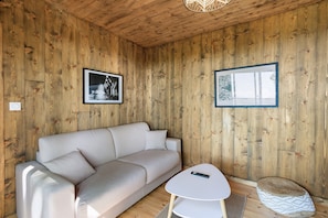 TV, ping pong - Le Pech Eternel - Spa Cabin with Panoramic View near Sarlat (Sarlat la Canéda)