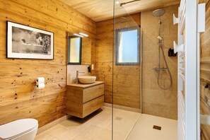 Shower, hair dryer, towels - Le Pech Eternel - Lodge Spa Oliviers (Sarlat la Canéda)