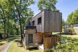 Exterior - Le Pech Eternel - Spa Cabin among the Chestnut Trees (Sarlat la Canéda)