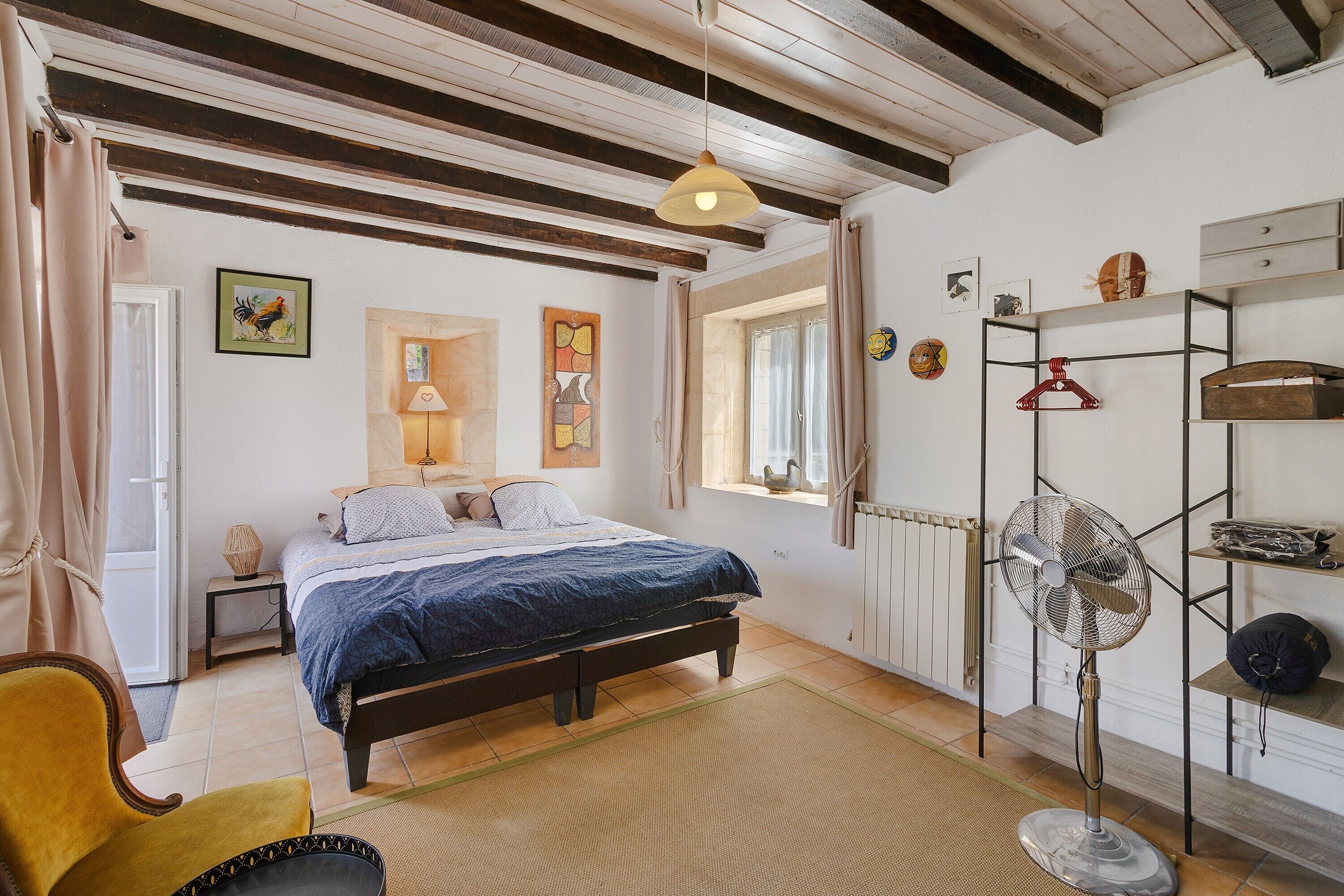 2 bedrooms, WiFi, bed sheets
