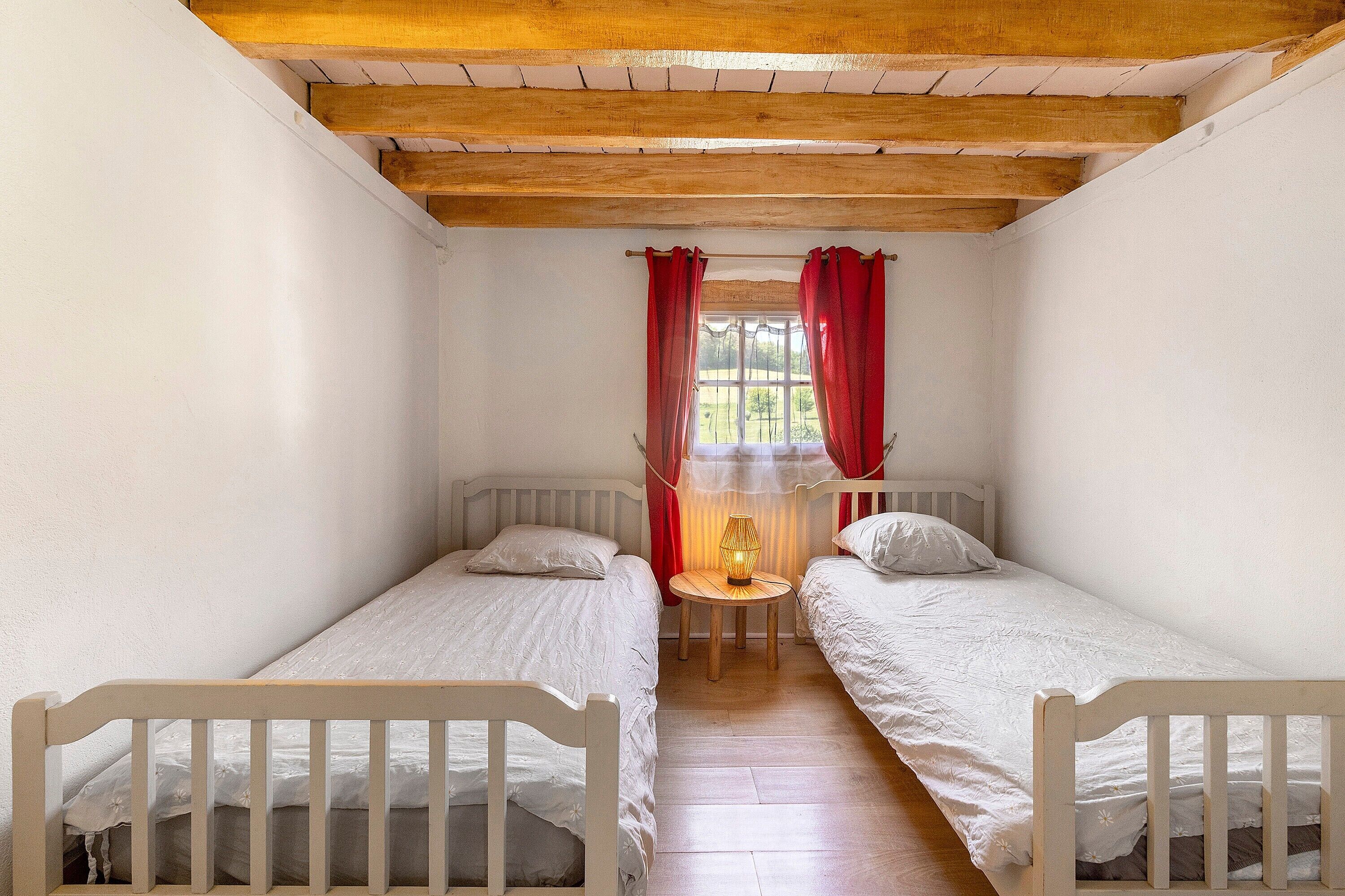 3 bedrooms, WiFi, bed sheets
