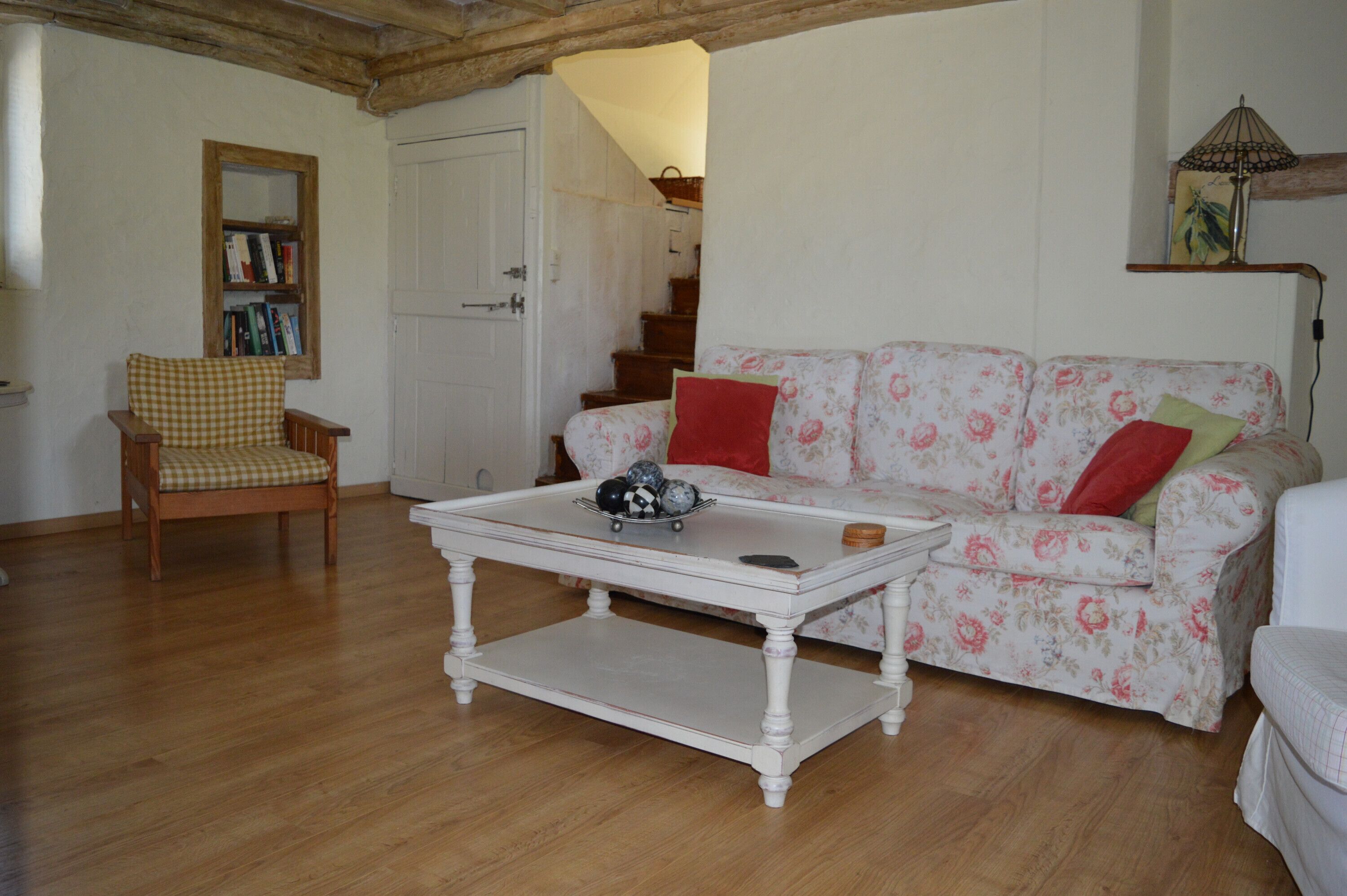 TV, fireplace, table tennis