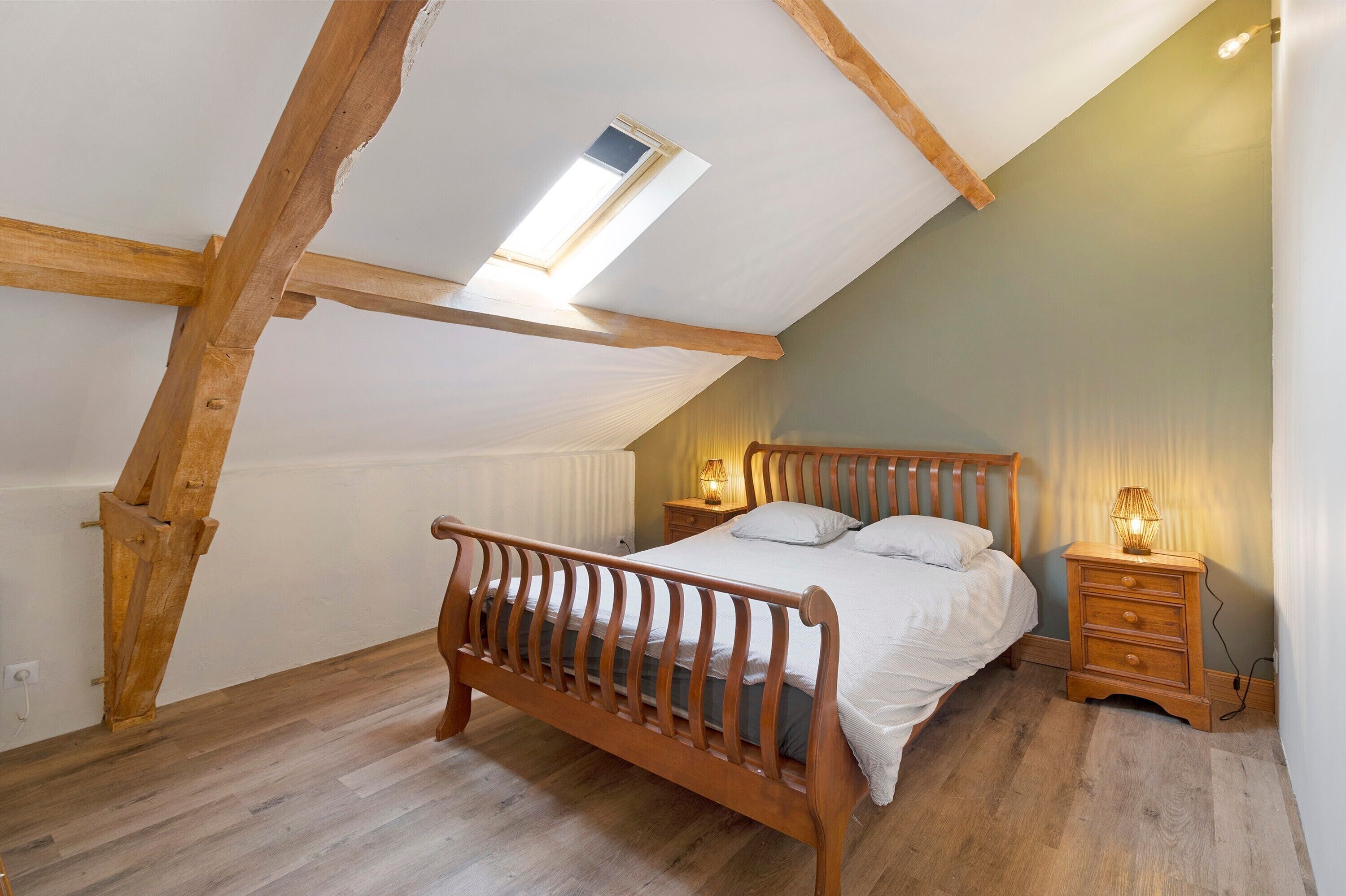 3 bedrooms, WiFi, bed sheets