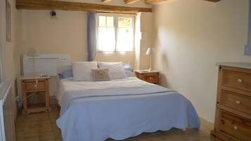 3 bedrooms, WiFi, bed sheets