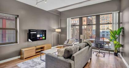 Playhouse Square Condo / Free Parking / Downtown