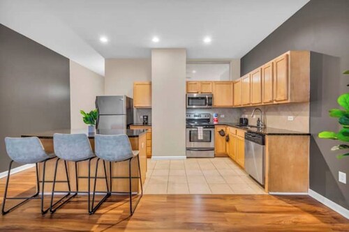 Playhouse Square Flat • Pool Table