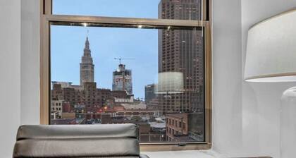 Stylish Condo • Walk to Theaters • Free Parking