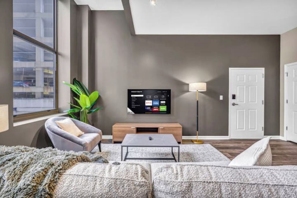 1 bedroom, iron/ironing board, internet, bed sheets