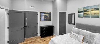 Exquisite 1st Floor One Bedroom in Historic Marble Hill w/ Modern Amenities