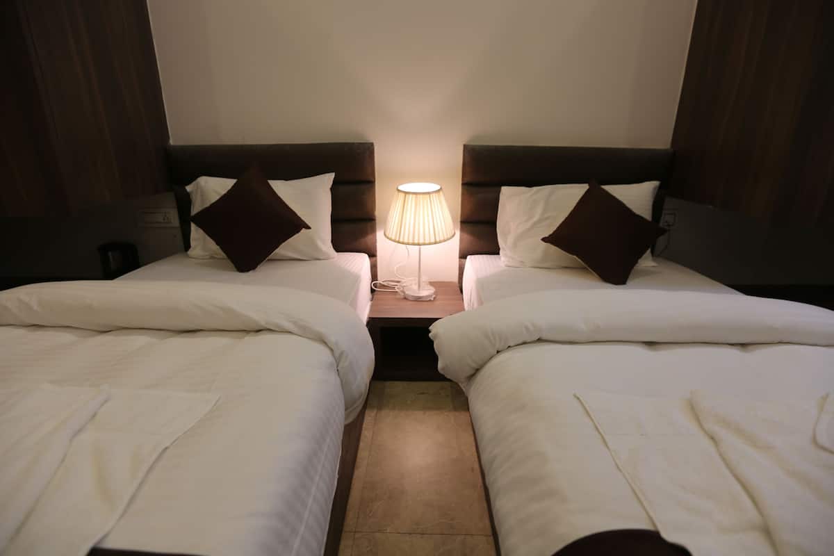 Quarto casal ou duplo luxo | Escrivaninha, Wi-Fi de cortesia