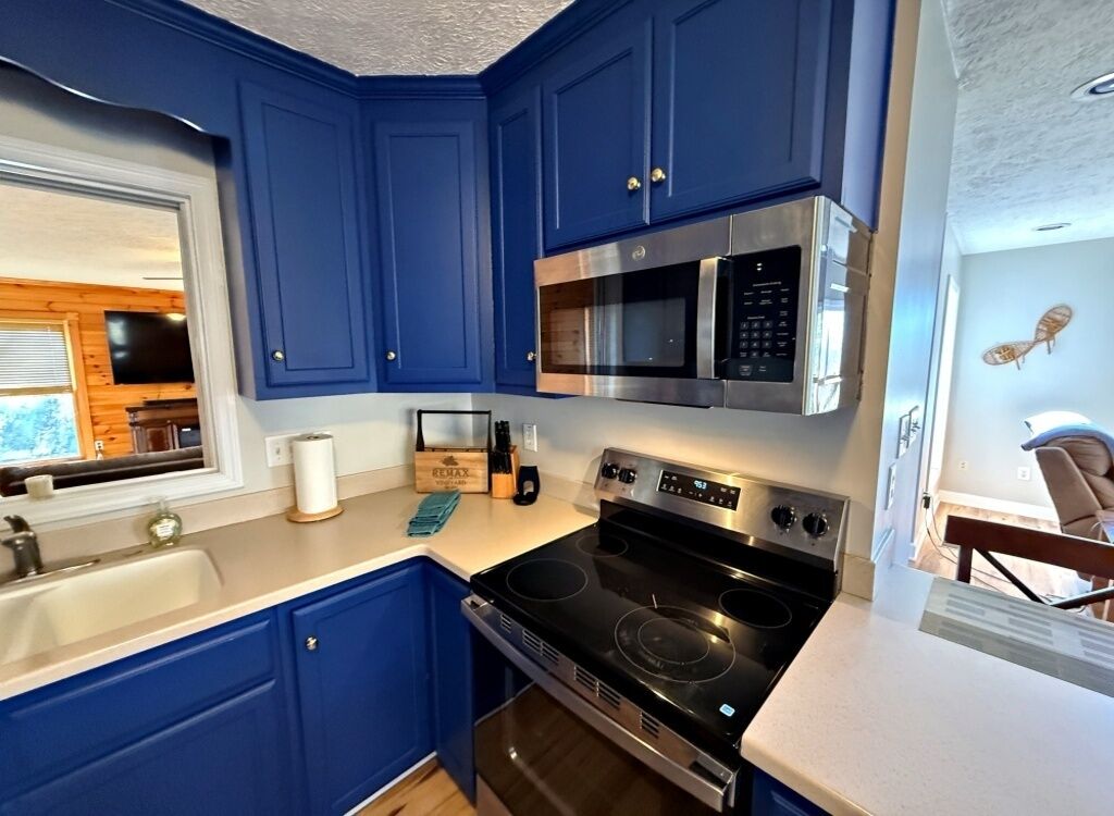 Micro-ondes, four, plaque de cuisson, lave-vaisselle