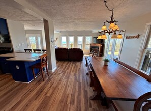Interior - Spacious 4-bedroom + loft, 8 Min Drive to Resort, Equipped Hot Tub & Activities (Cass)
