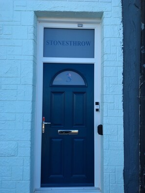 تفاصيل الفندق من الخارج