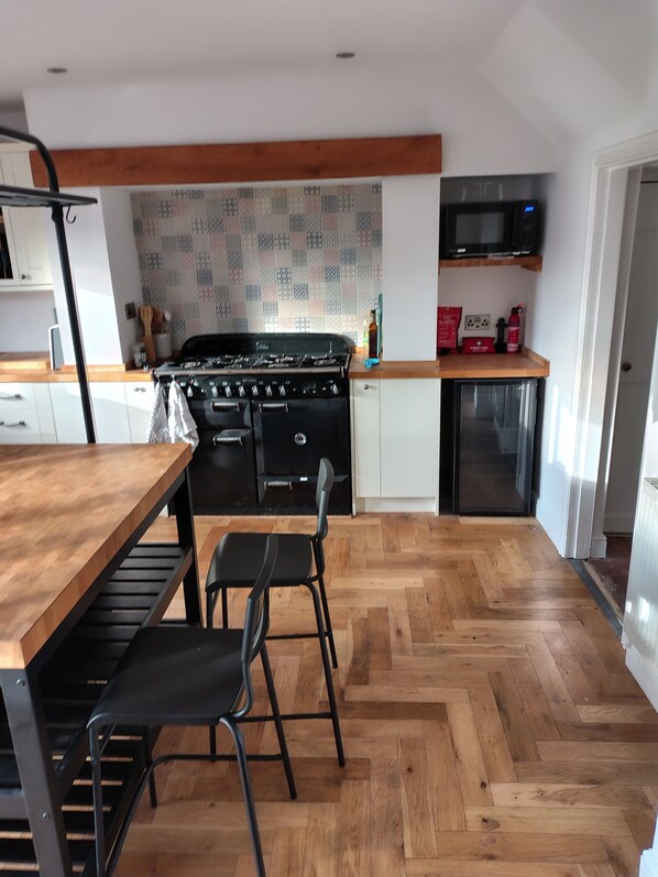 ميكروويف، فرن، غسالة أطباق