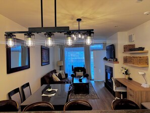 Smart-tv och eldstad