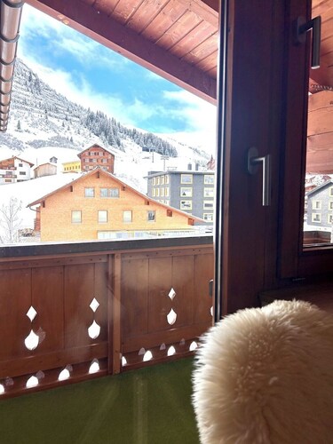 Haus Wallis - Double Room Abrakadabra - Ski-In and Out at Ski Arlberg