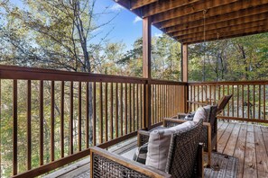 Property grounds - New Listing-Hot tub, Pool Table, Arcade, Fireplace, Resort Pool, Jacuzzi (Sevierville)