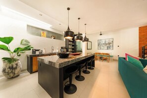 Interior - Spacious 5BR Modern Simplicity, Near Canggu`s Best (Kuta Utara)
