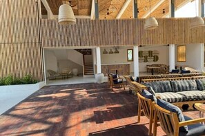 Interior - The Soul" apartment with pool and balcony, near the beach (paje)