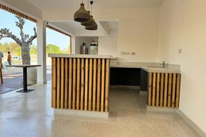 Interior - The Soul" apartment with pool and balcony, near the beach (paje)