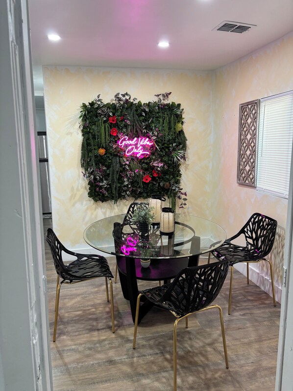 تناول الطعام