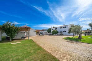 Jardines del alojamiento