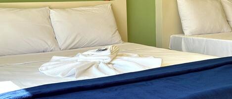 ห้องซูพีเรียสำหรับสี่ท่าน, เตียงใหญ่ 2 เตียง, ระเบียง, วิวทะเล | มินิบาร์, โต๊ะทำงาน, พื้นที่ทำงานแบบใช้แล็ปท็อป, Wi-Fi ฟรี