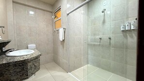 Superior Double Room, 1 Double Bed, Balcony, Ocean View | Bathroom | Hair dryer, towels, soap, shampoo