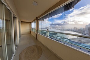 Suite Deluxe, vistas a la playa | Balcón