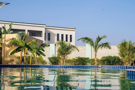 5 outdoor pools. Porto Golf Resort
