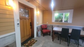 Dining - Large 2BR Apartment in North Green Lake (Seattle)