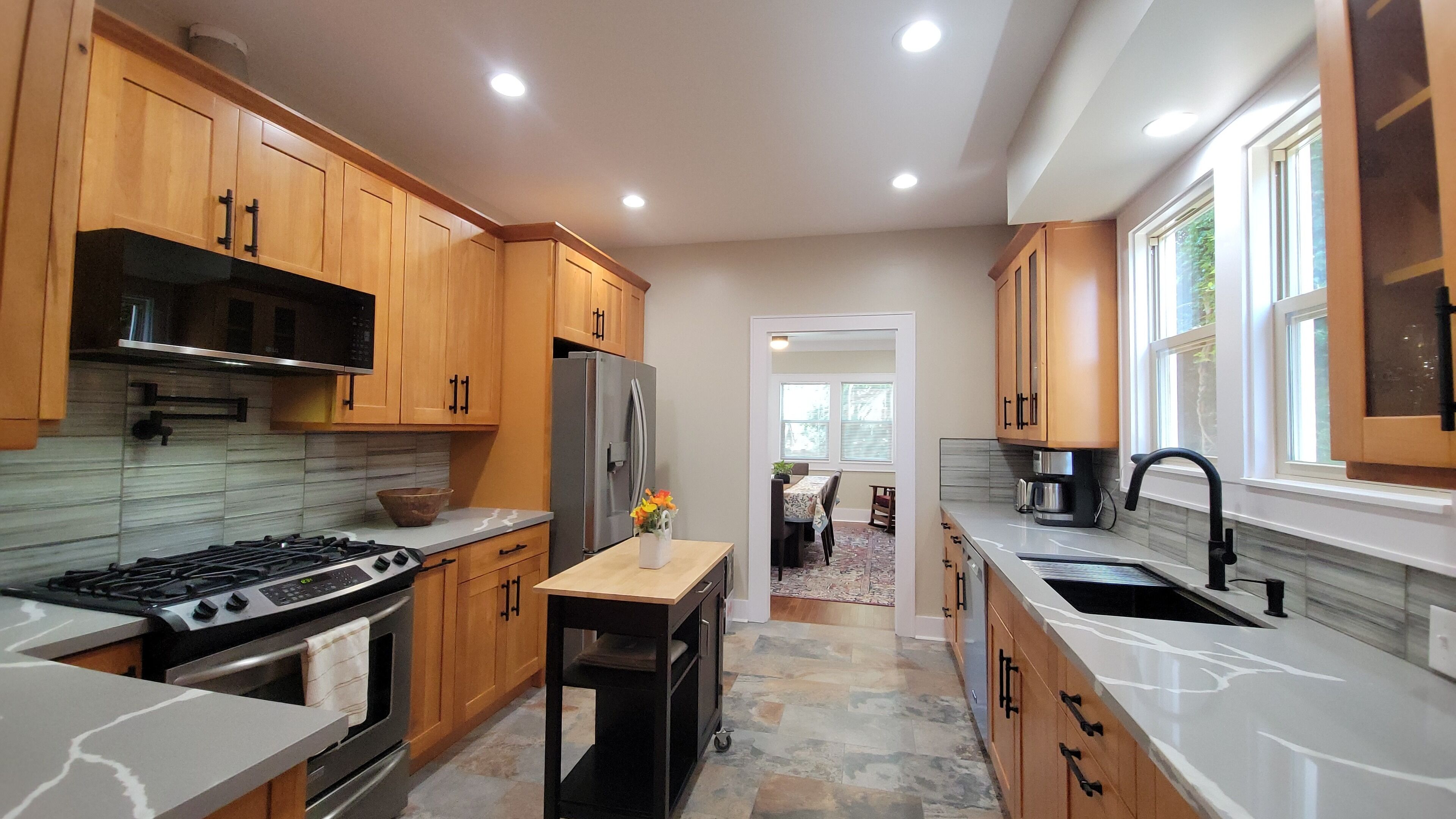 Mikrobølgeovn, ovn og oppvaskmaskin