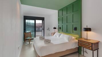 2 habitaciones, tabla de planchar con plancha, wifi y ropa de cama