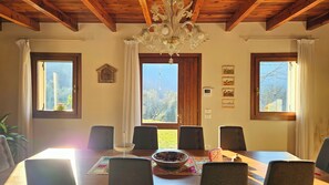 Dining - B&B Villa Euganea, double room with private bathroom overlooking Hills (Veneto)