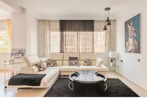 TV - Luxury Duplex – Hay Riad – Designer (Rabat)