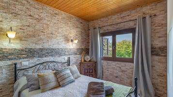 2 sovrum, strykjärn/strykbräda, wi-fi och sängkläder