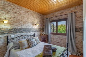 2 chambres, fer et planche à repasser, Wi-Fi, literie fournie