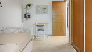 Apartment, 3 Bedrooms, Accessible, Smoking | 3 bedrooms