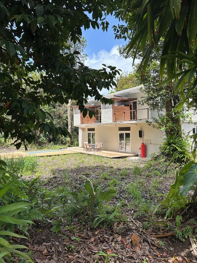 Arcadia
Lose the crowd and unplug to a 70 acre rainforest retreat.