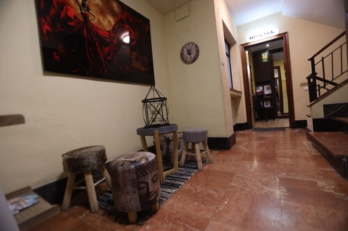 Hostal Goya Suites