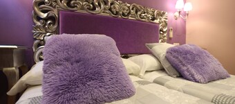 Hostal Goya Suites