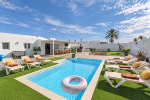 Unclassified image, 3 of 34, button - Holiday Villa 'The Suite' with Private Pool, Wi-Fi, and Air Conditioning (Playa Blanca)
