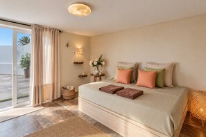 5 bedrooms, iron/ironing board, WiFi, bed sheets - Holiday Villa 'The Suite' with Private Pool, Wi-Fi, and Air Conditioning (Playa Blanca)