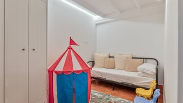 5 chambres, fer et planche Ă repasser, Wi-Fi, draps fournis