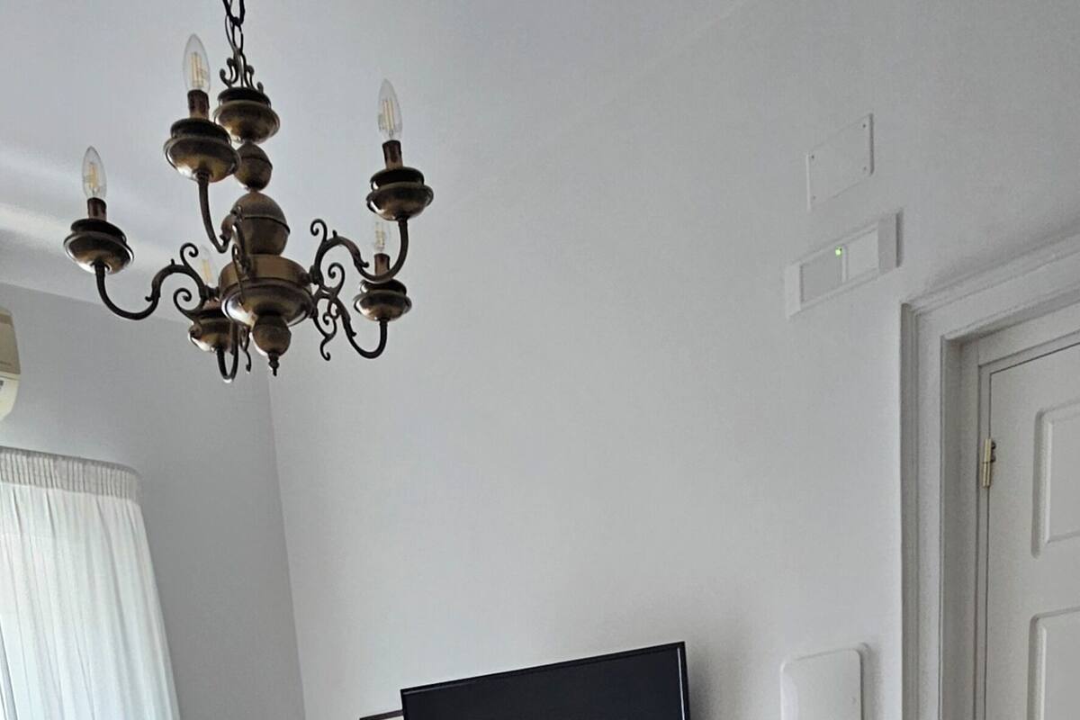 Comfort kamer, 1 twee- of 2 eenpersoonsbedden, balkon, uitzicht op de stad | Donsdekens, pillowtop-bedden, een minibar, een kluis op de kamer